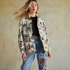 Disneyland Her Universe Veste En Jean Mickey Et Ses Amis Style BD Pour Adultes 10 Disneyland Her Universe Veste En Jean Mickey Et Ses Amis Style BD Pour Adultes -Disney 2403052050010M 2