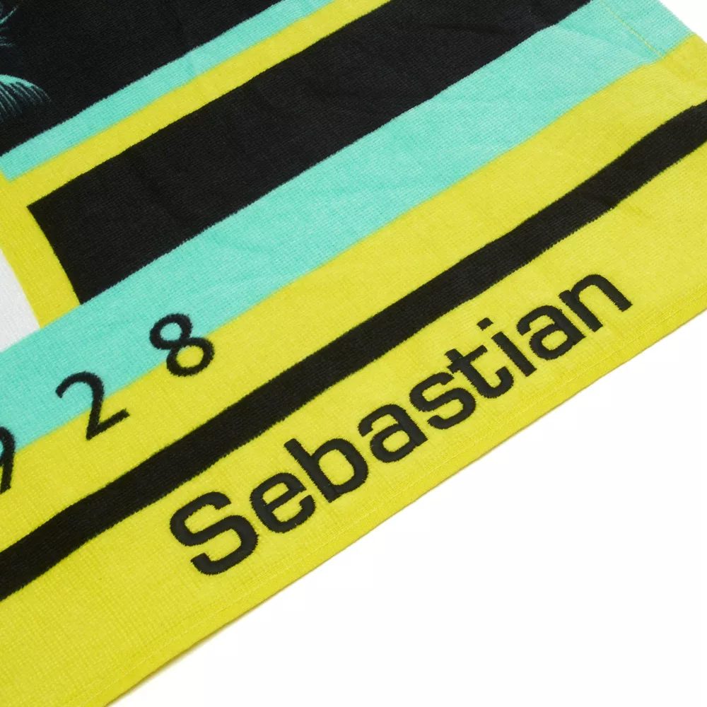 Disney Store Serviette De Plage Mickey Et Ses Amis 6 Disney Store Serviette De Plage Mickey Et Ses Amis – Image 4