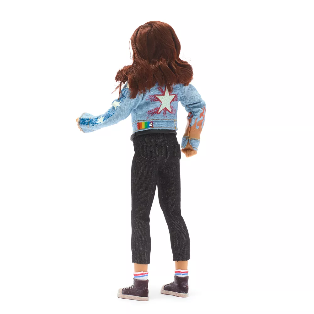Disney Store Poupée America Chavez En édition Spéciale 7 Disney Store Poupée America Chavez En édition Spéciale – Image 5