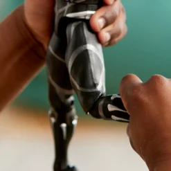 Disney Store Figurine Black Panther Articulée Et Parlante -Disney 461012490928 5
